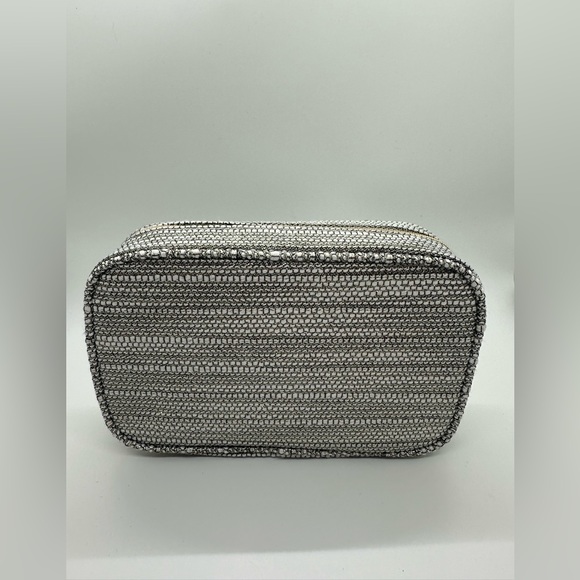 SOLD-CHANEL Holiday Makeup Bag 2022 - Picture 4 of 5